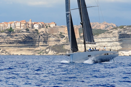 Code 3 | Carbon maxi yacht by Black Pepper