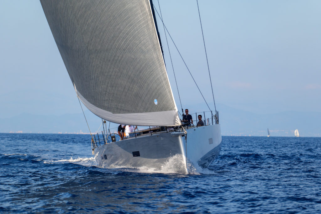 Bateau vue du devant