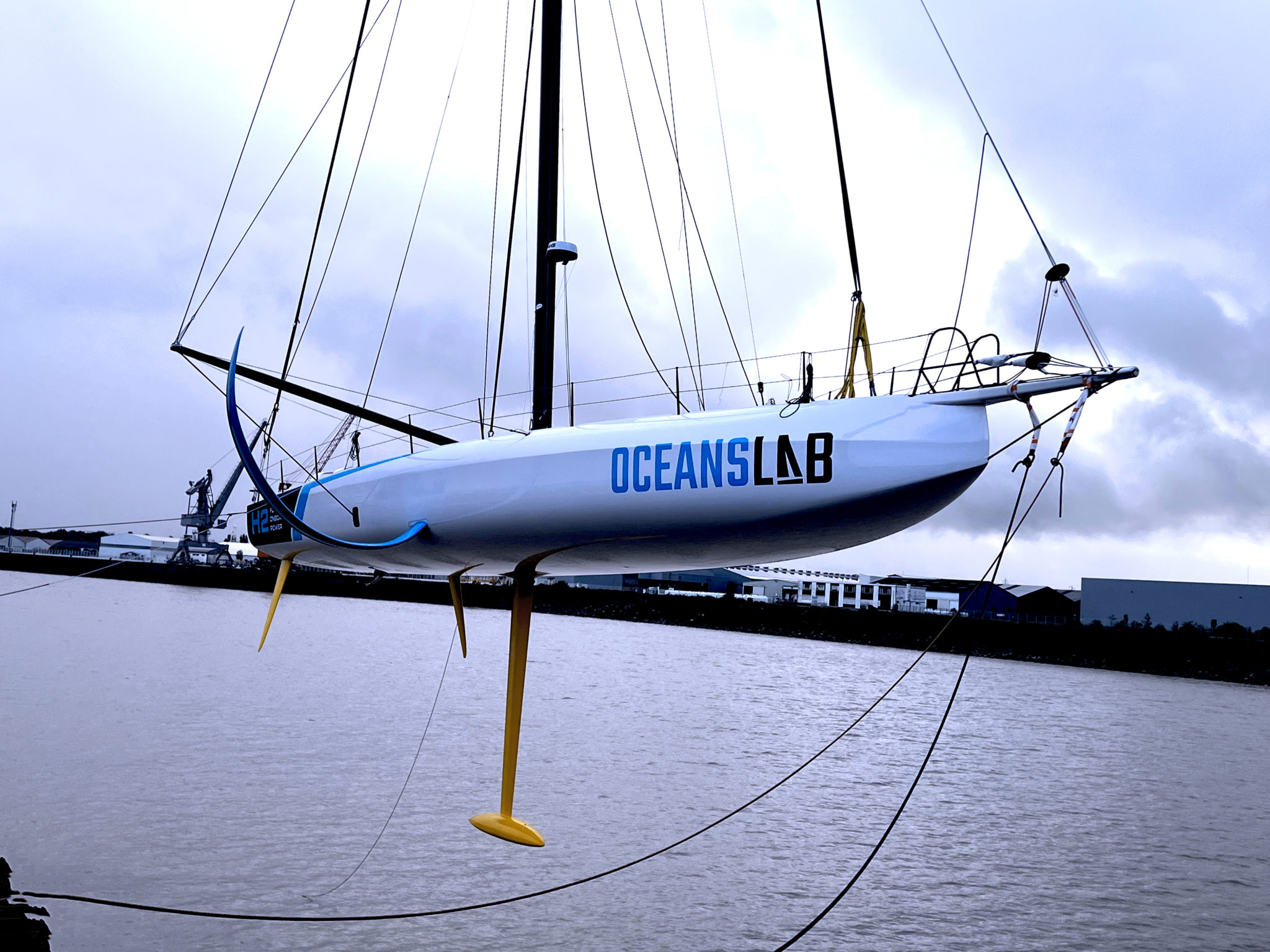 Mise à l'eau Imoca OceansLab à Nantes sur la Loire, News